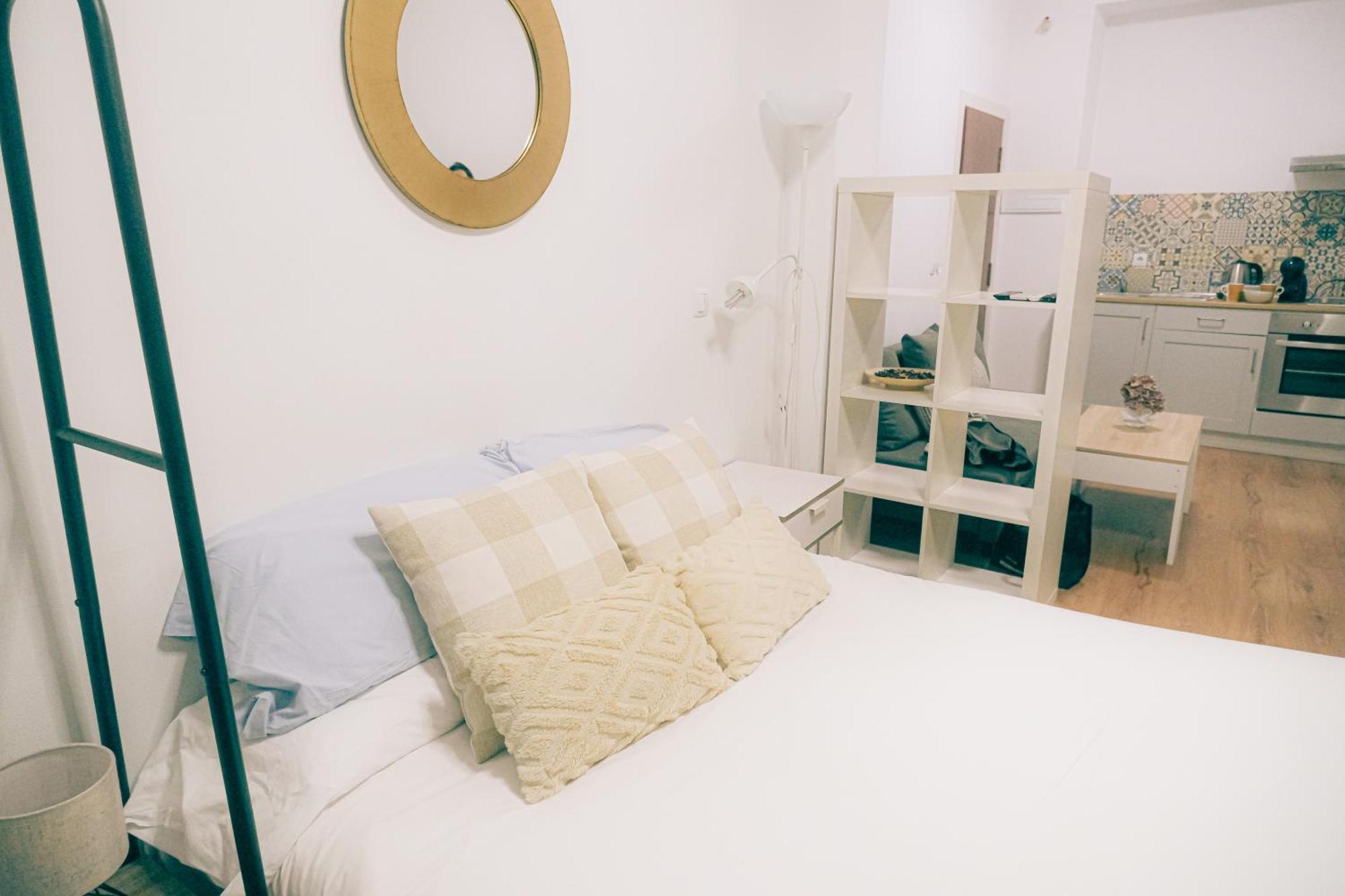 Apartamentos San Roque Севиля Екстериор снимка