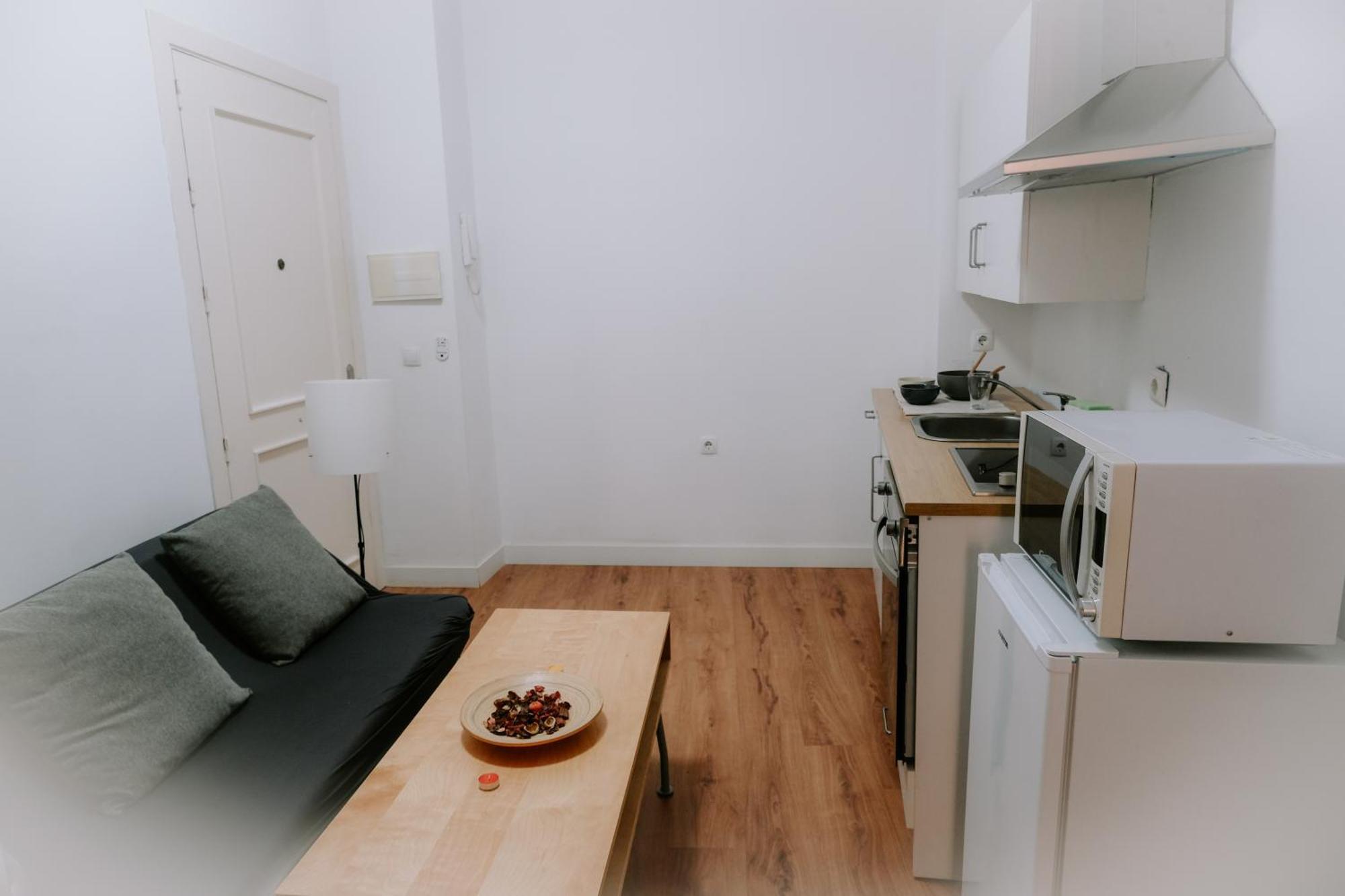 Apartamentos San Roque Севиля Екстериор снимка